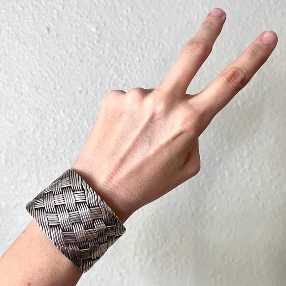 Huge VINTAGE Sterling Silver Mexico Woven Unisex Cuff - Picture 11 of 11
